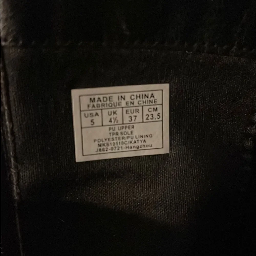 Michael Kors Emma two tone leather riding boots w/buckle/belt black sz 5